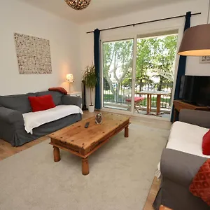 https://appartement-tarascon.fr-provencehotel.com